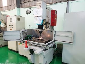 thiết kế và chế tạo khuôn